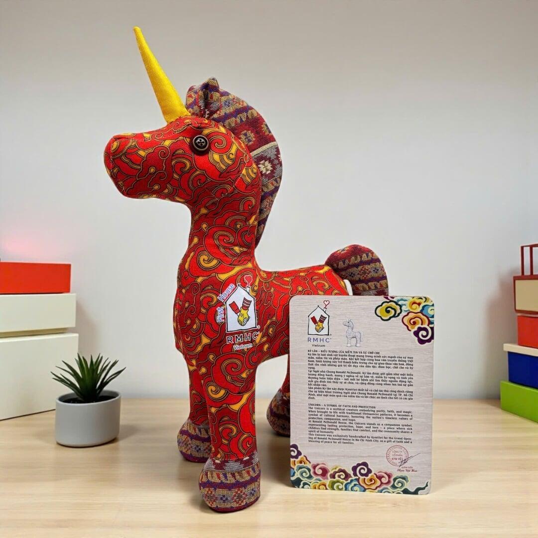 KỲ LÂN - LINH VẬT BIỂU TƯỢNG NGÔI NHÀ CHUNG RONALD MCDONALD VIỆT NAM VÀ SỰ KẾT NỐI VĂN HÓA CÙNG KYMVIET
